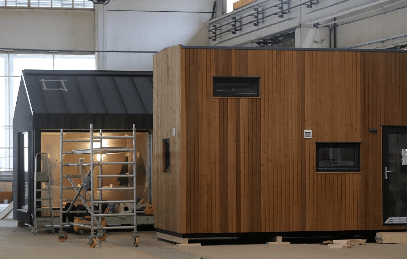 Fabrication contrôlée d'une maison en bois Kalmes en usine